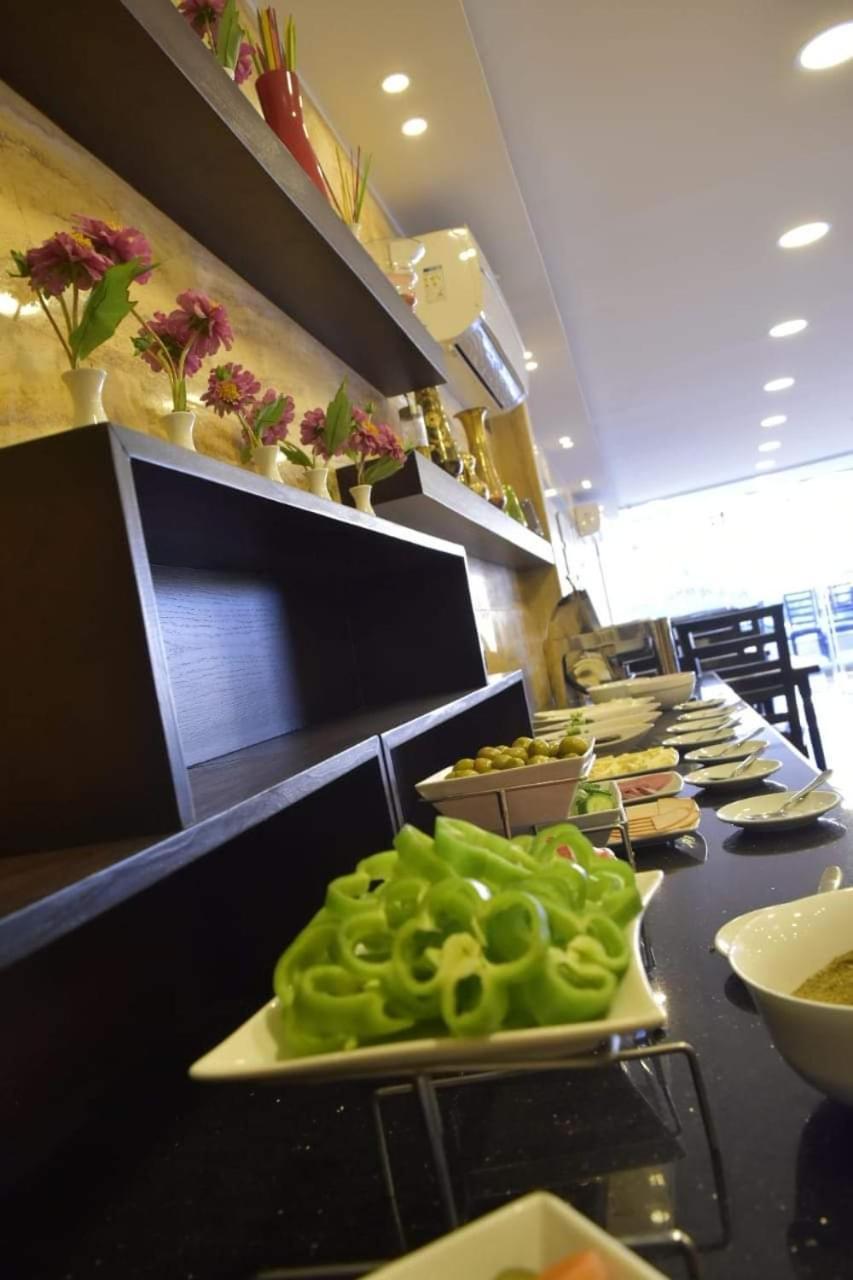 Petra Corner Hotel Екстер'єр фото