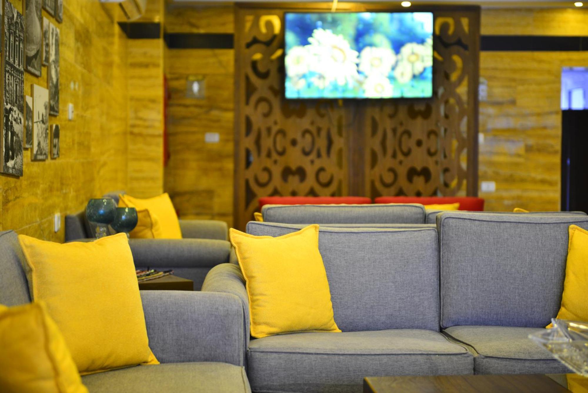 Petra Corner Hotel Екстер'єр фото