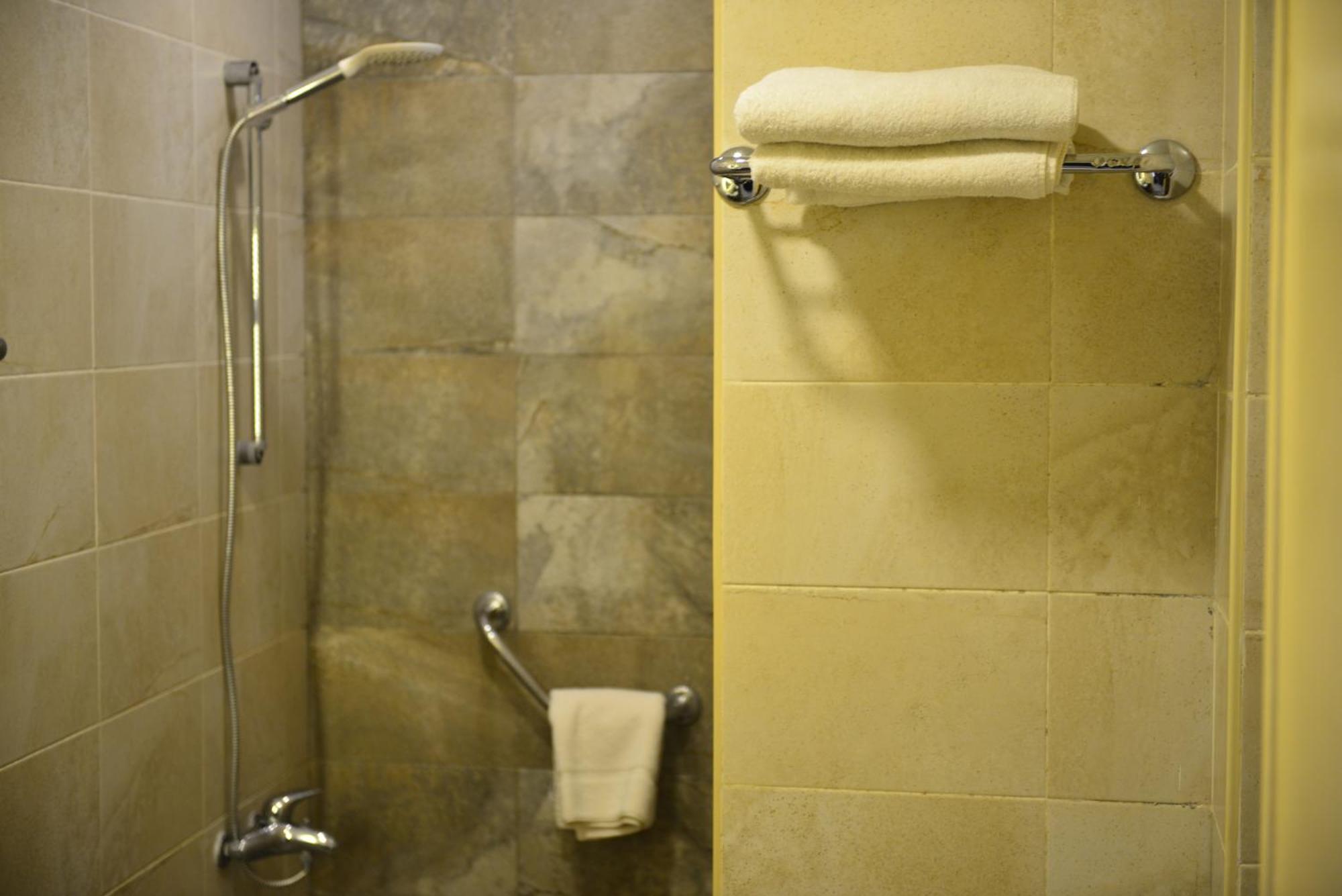 Petra Corner Hotel Екстер'єр фото