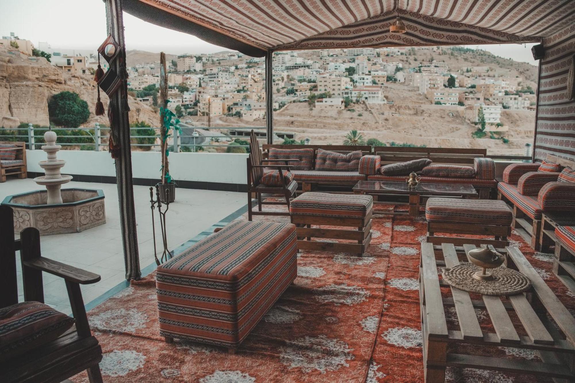 Petra Corner Hotel Екстер'єр фото