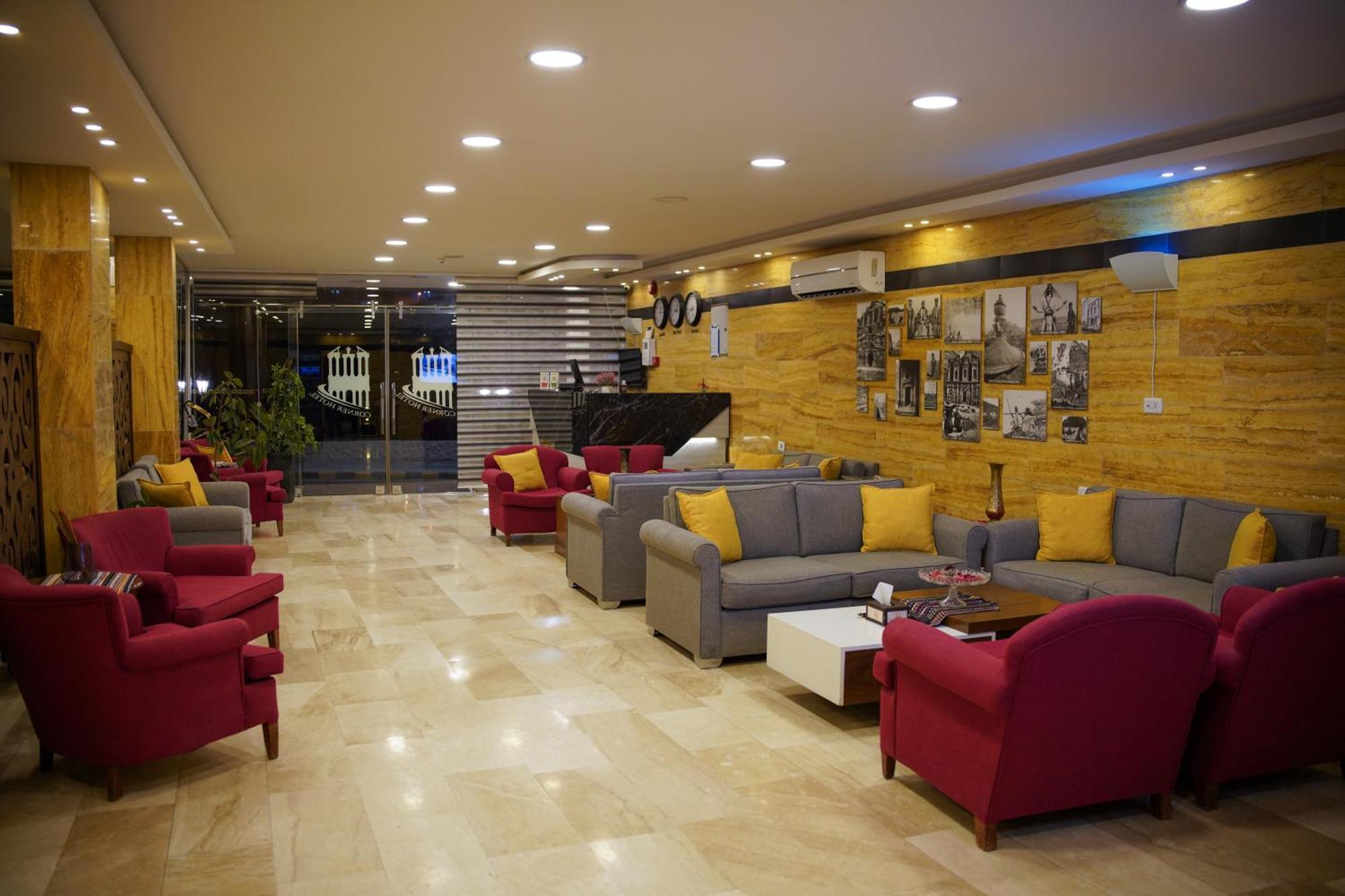 Petra Corner Hotel Екстер'єр фото