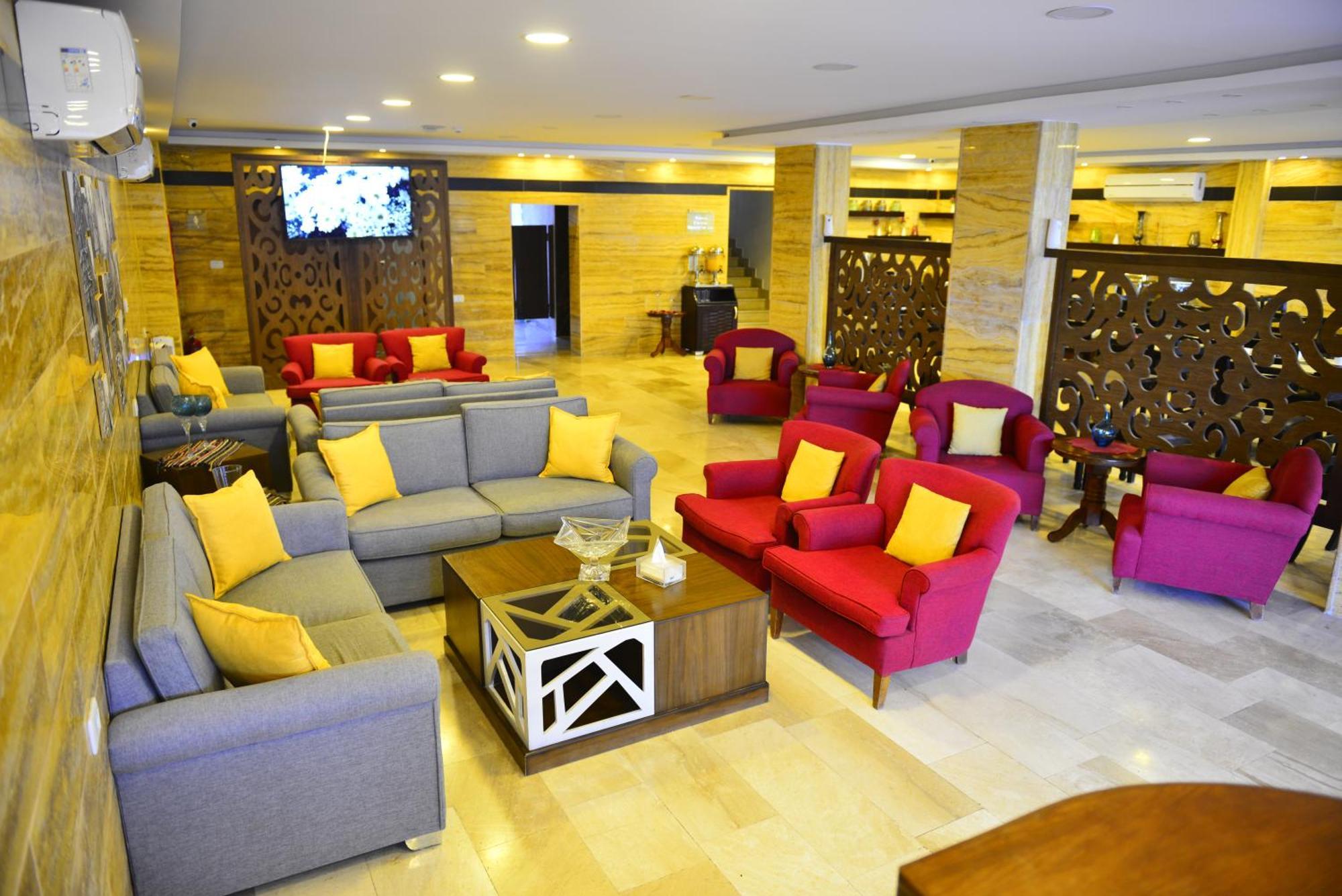 Petra Corner Hotel Екстер'єр фото