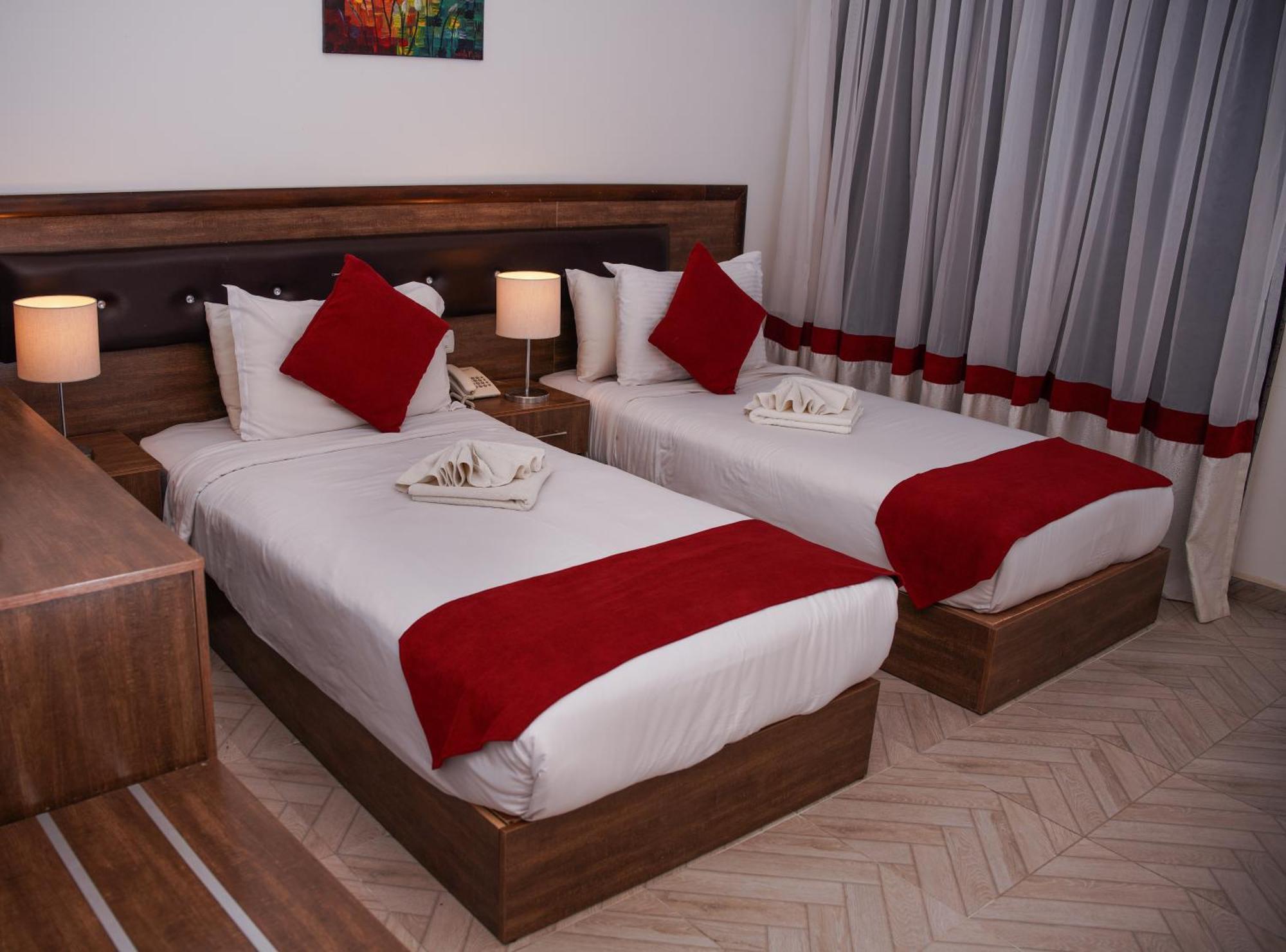 Petra Corner Hotel Екстер'єр фото